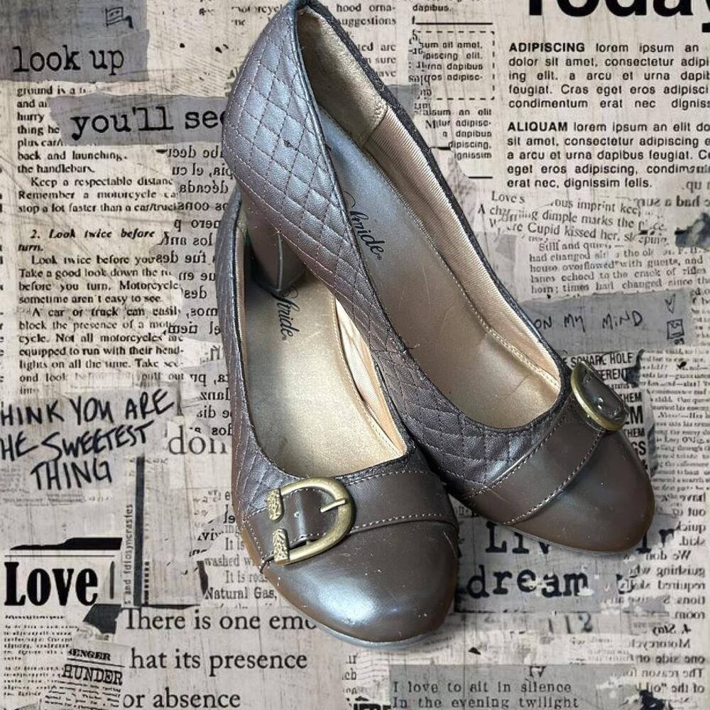 Life stride dark brown quilted leather pumps with gold buckle detail